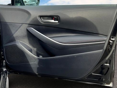 Used 2025 Toyota Corolla SE image 19