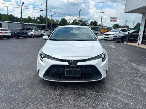Used 2021 Toyota Corolla LE w/ Carpet Mat Package (TMS) FWD image 2