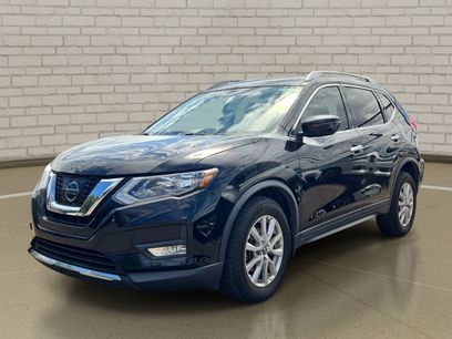 Used 2017 Nissan Rogue SV