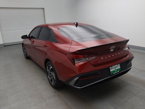 Used 2025 Hyundai Elantra Sport image 5