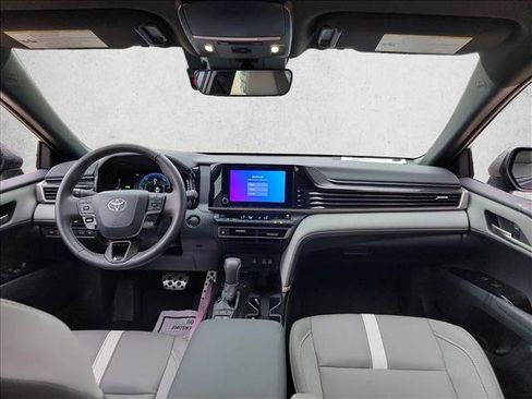 Used 2026 Toyota Camry SE w/ Convenience Package FWD image 18