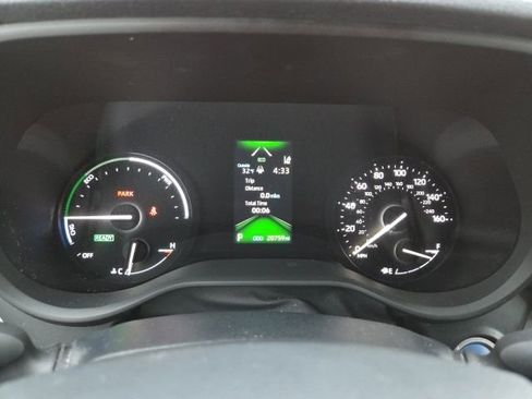 Used 2022 Toyota Sienna XLE image 13