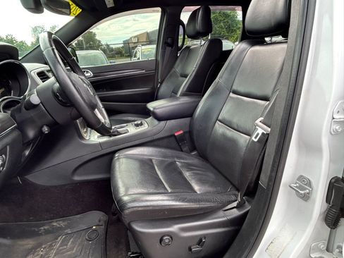 Used 2018 Jeep Grand Cherokee Limited w/ Luxury Group II AWD/4WD image 10