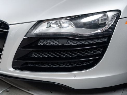 Used 2012 Audi R8 V10 AWD/4WD image 37