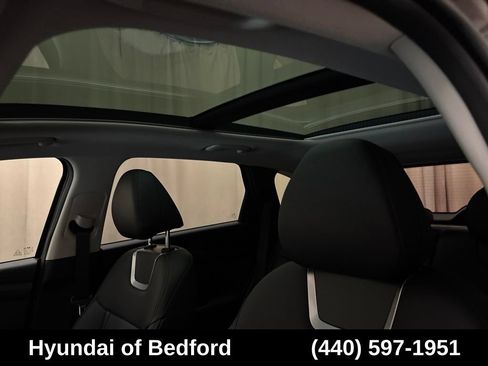 Used 2025 Hyundai Tucson Limited AWD/4WD image 22