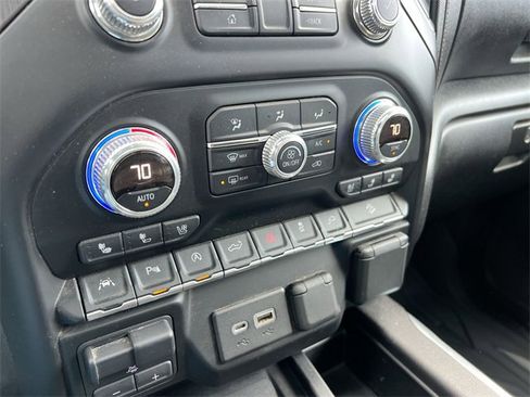 Used 2019 GMC Sierra 1500 AT4 image 11