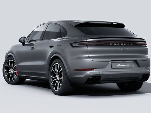 Certified 2025 Porsche Cayenne S AWD/4WD image 4