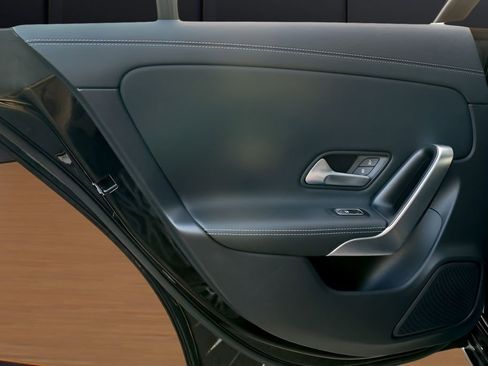 Used 2025 Mercedes-Benz CLA 250 4MATIC image 26