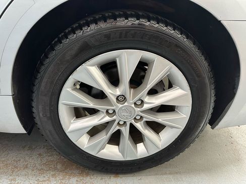 Used 2013 Lexus ES 300h w/ Luxury Pkg FWD image 25