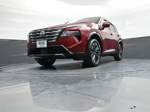 Used 2026 Nissan Rogue Platinum w/ Tech Package AWD/4WD image 26