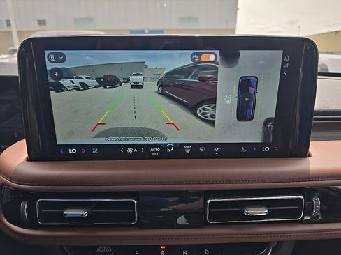 Used 2025 Lincoln Aviator Reserve w/ Luxury Package AWD/4WD image 41