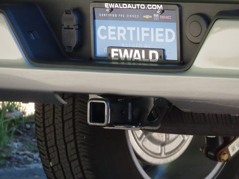 Used 2024 Chevrolet Silverado 1500 Custom image 16