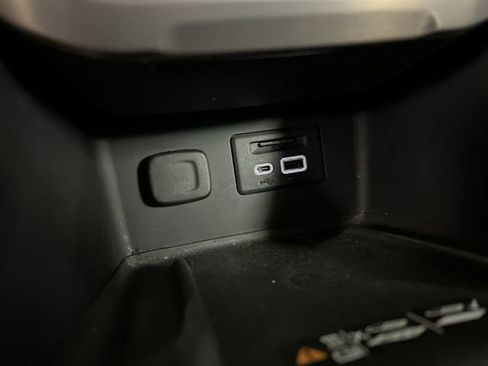 Certified 2021 GMC Acadia Denali w/ Denali Technology Package FWD image 35