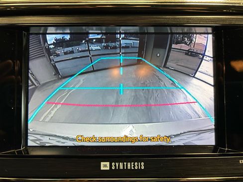 Used 2013 Toyota Avalon Limited w/ Technology Pkg FWD image 20