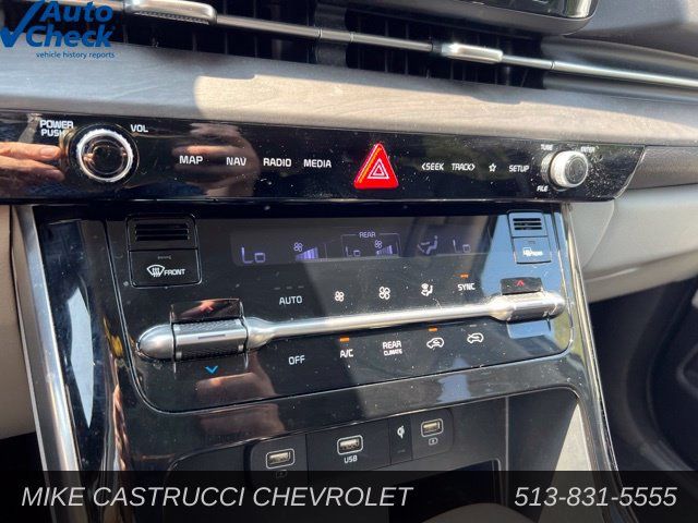 Used 2024 Kia Carnival EX FWD image 10