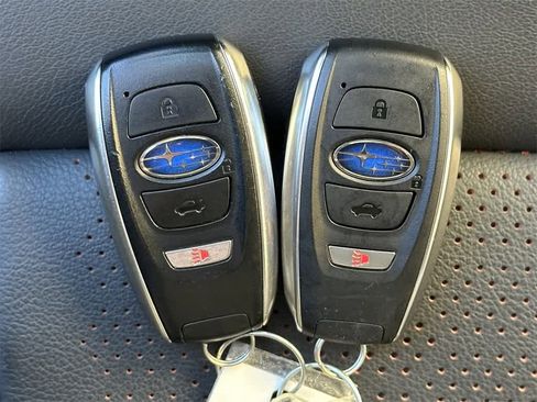 Used 2025 Subaru Crosstrek 2.5i Limited w/ Crosstrek Mirror Package image 21