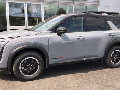 New 2026 Nissan Pathfinder Rock Creek w/ Rock Creek Premium Package AWD/4WD image 3