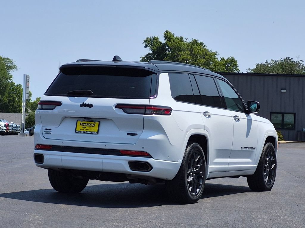 Used 2024 Jeep Grand Cherokee L Summit w/ High Altitude Package AWD/4WD image 7