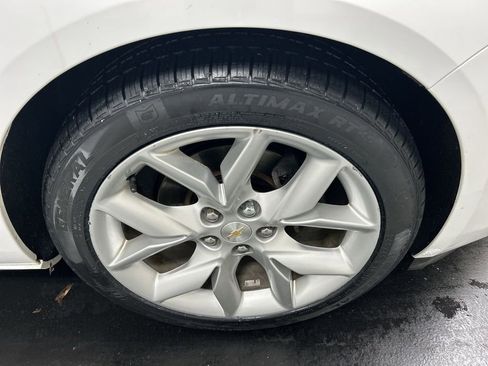 Used 2016 Chevrolet Impala LT w/ Leather Package image 8