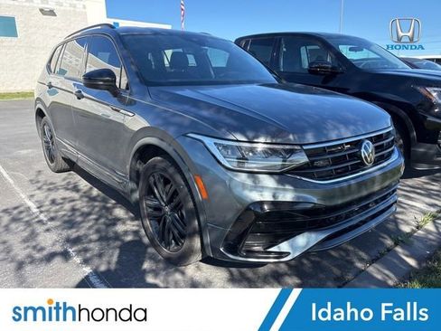 Used 2022 Volkswagen Tiguan SE R-Line FWD image 1