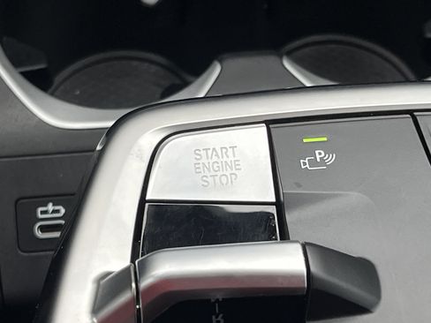 Used 2025 BMW X1 xDrive28i w/ M Sport Package image 10