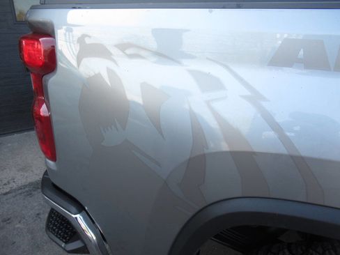 Used 2024 Chevrolet Silverado 2500 LT w/ Convenience Package AWD/4WD image 13