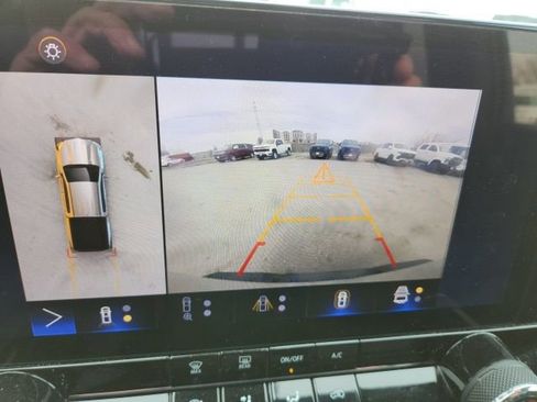 Certified 2023 Chevrolet Colorado Trail Boss w/ Technology Package image 13