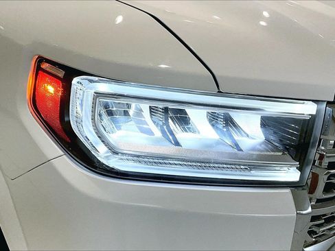 Used 2023 GMC Acadia Denali AWD/4WD image 31
