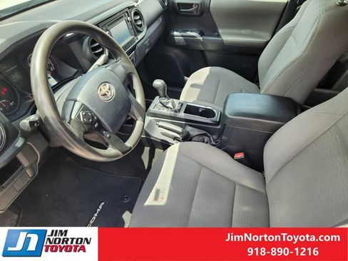 Used 2017 Toyota Tacoma SR RWD image 26