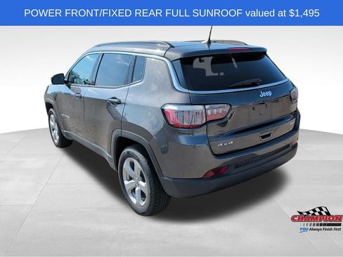 Used 2018 Jeep Compass Latitude w/ Popular Equipment Group AWD/4WD image 3