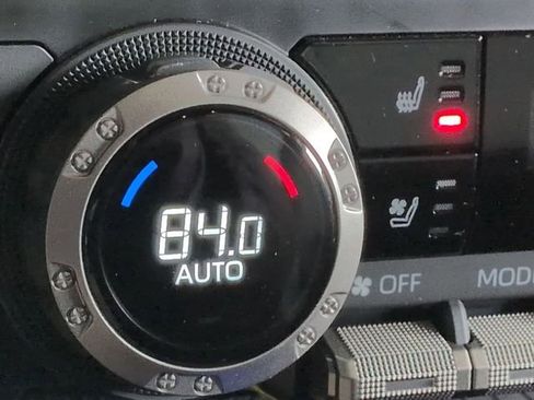 Used 2025 Toyota 4Runner Trailhunter image 24