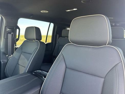 New 2026 GMC Yukon XL Elevation image 22