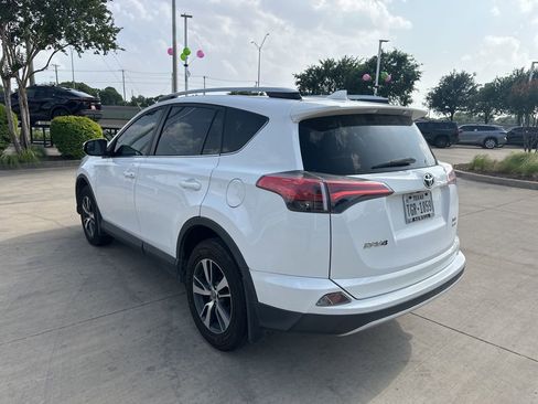 Used 2016 Toyota RAV4 XLE AWD/4WD image 8