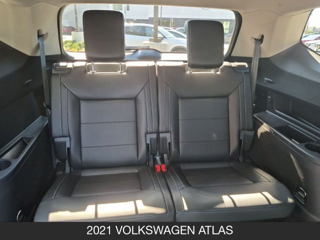 Used 2021 Volkswagen Atlas SEL R-Line w/ Atlas Adventure Package AWD/4WD image 21