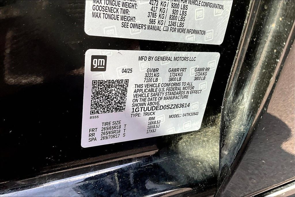 Used 2025 GMC Sierra 1500 SLT AWD/4WD image 17