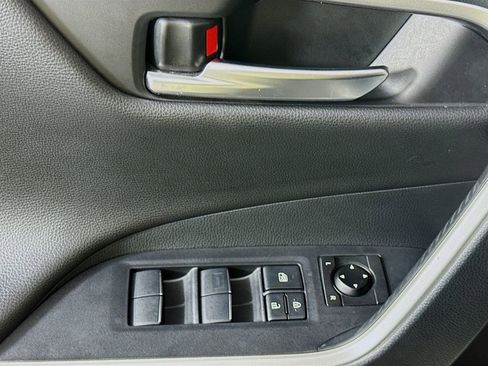 Used 2019 Toyota RAV4 XSE image 21