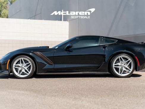 Used 2019 Chevrolet Corvette ZR1 RWD image 4