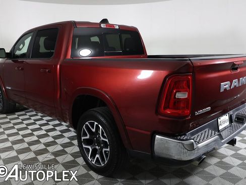 Used 2025 RAM 1500 Laramie AWD/4WD image 8
