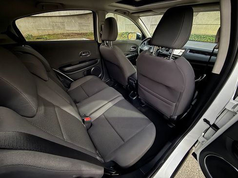 Used 2021 Honda HR-V EX image 45