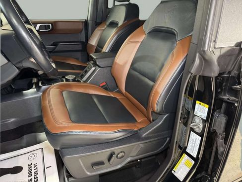 Used 2024 Ford Bronco Outer Banks AWD/4WD image 5