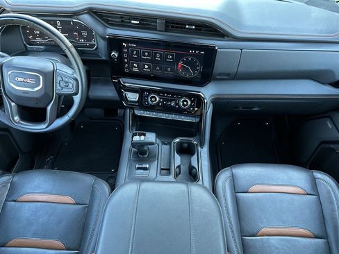 Used 2024 GMC Sierra 1500 AT4 w/ Technology Package AWD/4WD image 19