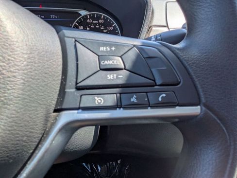 Used 2025 Nissan Altima 2.5 SV image 18