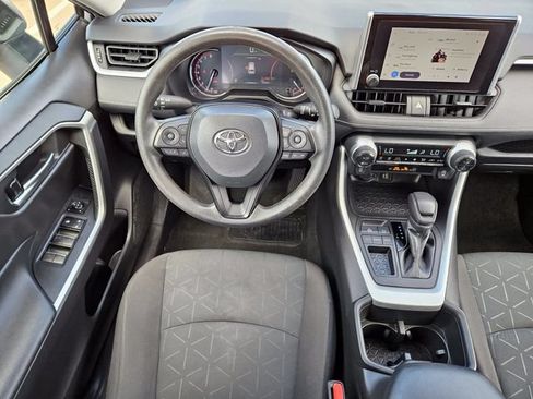 Used 2024 Toyota RAV4 XLE FWD image 30