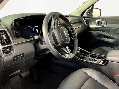 Used 2023 Kia Sorento SX AWD/4WD image 17