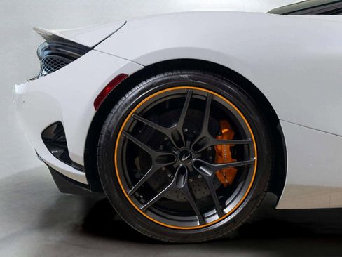New 2026 McLaren 750S image 15