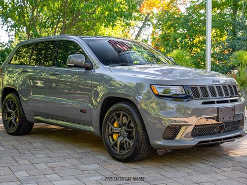 Used 2020 Jeep Grand Cherokee Trackhawk image 12
