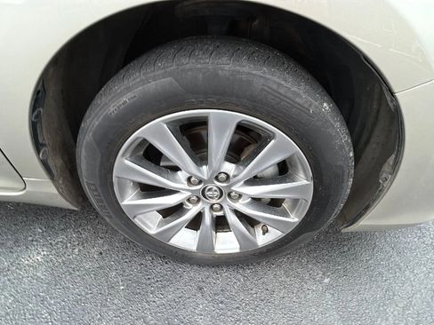 Used 2015 Toyota Camry XLE image 40