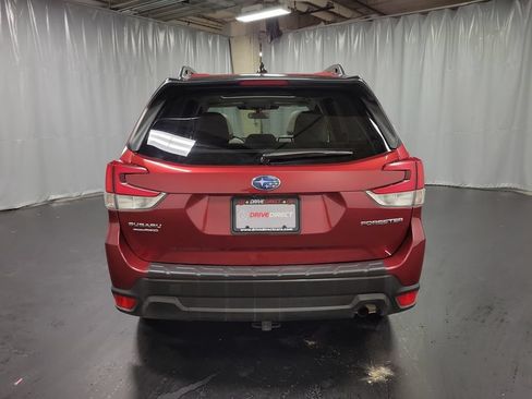 Used 2024 Subaru Forester Premium AWD/4WD image 7
