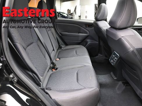 Used 2025 Subaru Forester Premium AWD/4WD image 23