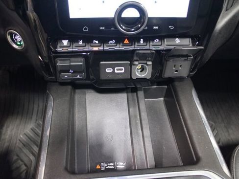 Used 2023 Chevrolet Silverado 2500 LTZ w/ LTZ Plus Package AWD/4WD image 34